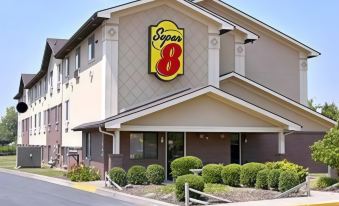 Super 8 by Wyndham Charlotte/Amusement Park Area
