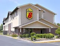 Super 8 by Wyndham Charlotte/Amusement Park Area Hotel a Charlotte