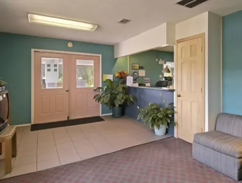 Super 8 by Wyndham Chipley