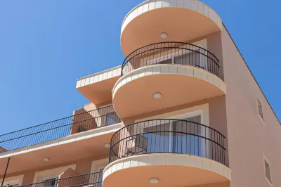 Martinez Apartments