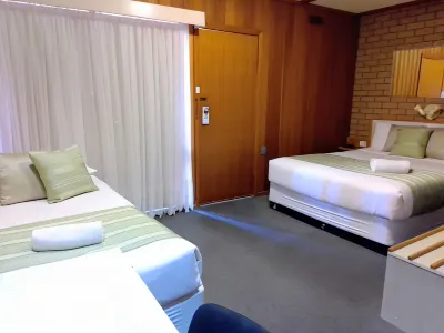 Country Home Motor Inn