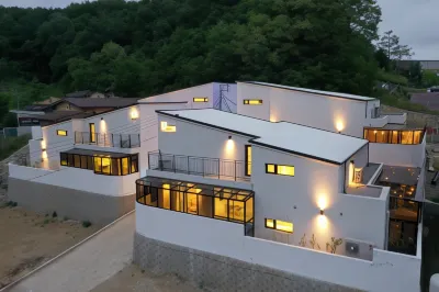 Andong the Stunning Pool Villa Hoteles en Andong