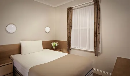 Lords Hotel