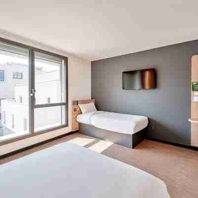 B&B Hotel Toulon Centre Gare Rooms