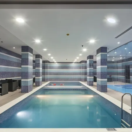 Naviti Warwick Al Khobar