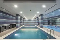 Naviti Warwick Al Khobar - piscina