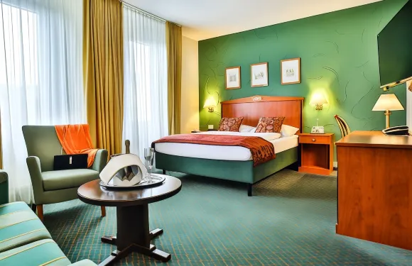 克羅內公園酒店