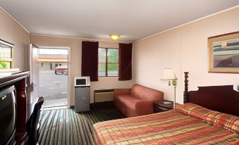 Amherst Inn & Suites