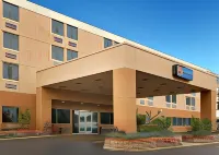 Wyndham Garden Elk Grove Village/O'Hare