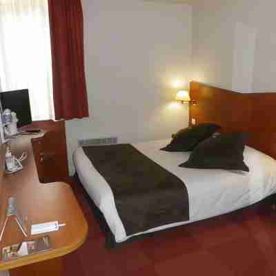 Kyriad Chantilly Rooms