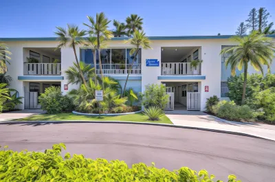 Coastal Downtown Naples Condo - Walk to the Beach!