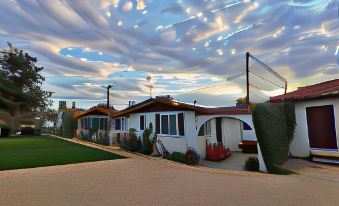 Sandy Beach Suites