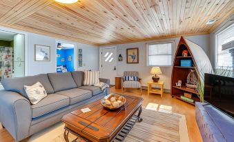 Lakefront New London Home Dock, Fire Pit and Views!