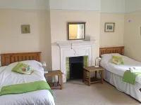 Old Church House Hotel a Brighstone