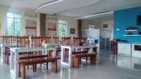 Hotel Dubest Hotels in Tembilahan Kota