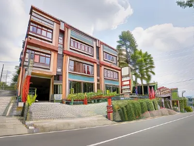 Urbanview Hotel Bergas Indah Bandungan by RedDoorz Hotel dekat Kayangan Tebing Alfath