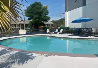 Wingate by Wyndham Charleston Coliseum - Pool