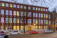 VIE Via - Your Hotel Hoteles cerca de Our Father (Willem Lodewijk van Nassau-Dillenburg)