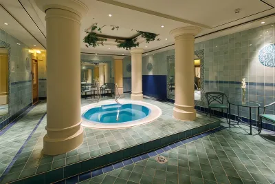 Leonardo Hotel Düsseldorf City Center Hotels in der Nähe von St. Andreas