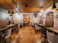 Status Hotels in Ukhta