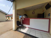 RedDoorz @ Permana Homestay Near Supadio Airport Pontianak Hôtels à : Raya River
