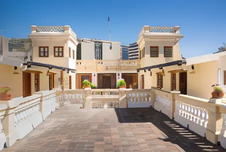 Boutique Hotel in Quito Hotel Casona 1914 Отели рядом с достопримечательностью «Ethnohistoric Museum of Handicrafts of Ecuador»