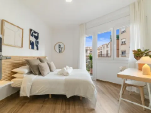 Livinn House - Self Check IN Hotels in L'Hospitalet de Llobregat