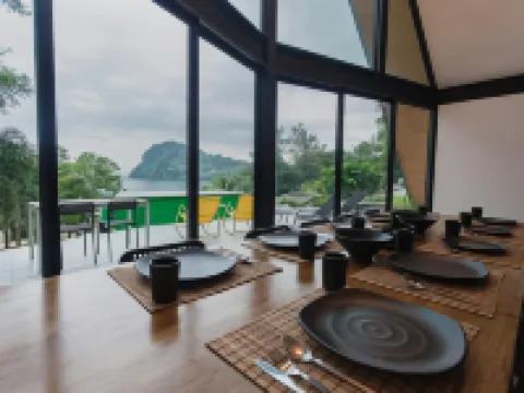 แบมบู การ์เดน เฮาส์ โรงแรมในอำเภอ แหลมสิงห์