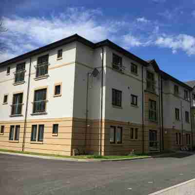 Inverness City Suites Hotel Exterior