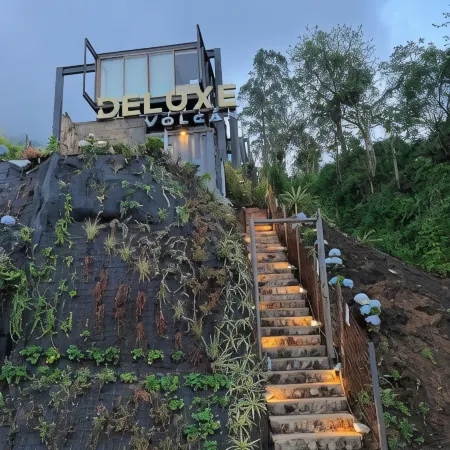 Deluxe volcán Primeras Suites Colgantes del Mundo
