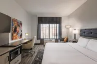 La Quinta Inn & Suites by Wyndham Dothan - piscina