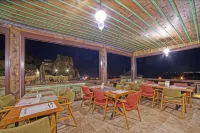 Taru Cave Suites - breakfast