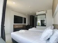 S-Tawan Hotel & Convention Отели в г. 