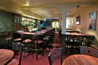 Austria Hof Lodge - bar