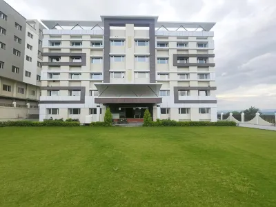 The Sky Imperial- Hotel Gopal Darshan
