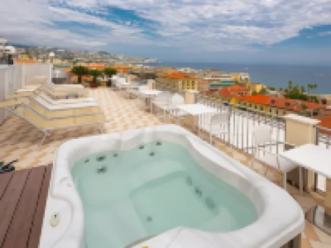 โรงแรมเบสท์เวสเทิร์น นาซิโอนาเล โรงแรมในซานเรโม