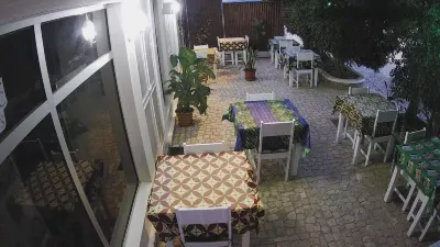 Very Comfortable Bed in Mixed Dormitory Room 1 - Ah Maio Hotels in 