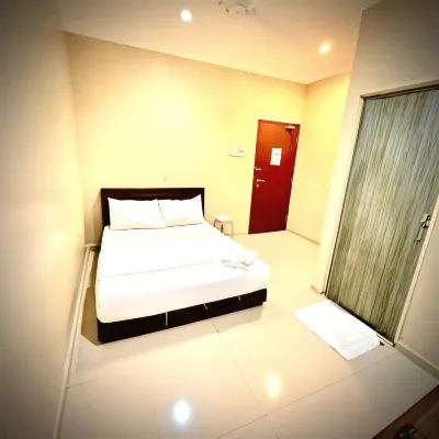 HOTEL MYKULIM Hotels near SMK Air Merah