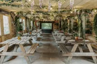 The Bull and Swan Hotel di Market Deeping
