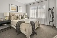 Werribee Gem Luxe Home Family Getaway 6Bed Netflix Hotels in Werribee