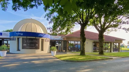 The Originals City, Logis d'Elbée, Cholet Nord Отели в г. Севрмуан