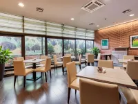 Expo Hotel Hotels near Troya Castle