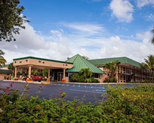 Super 8 by Wyndham North Palm Beach Hotels in Palm Beach County