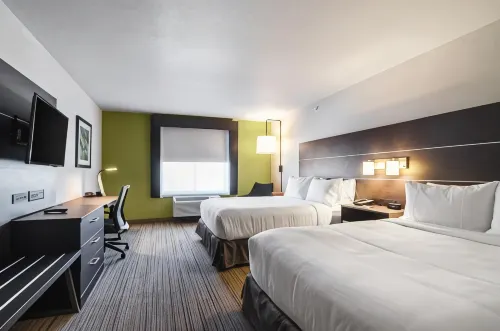 Holiday Inn Express & Suites Atchison