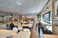 Sleep Well Youth Hostel