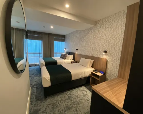 Trinity Hotel Hotels near Plimmer Steps