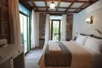 Celsus Boutique Hotel - balcony