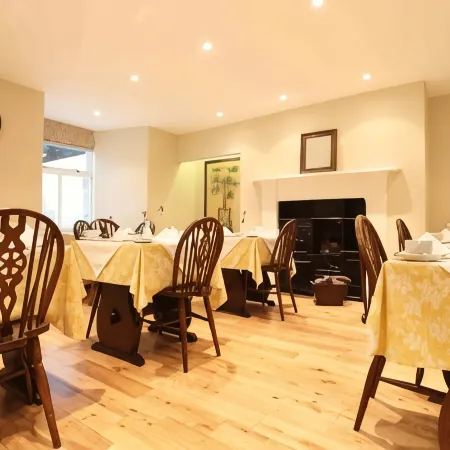 Holmwood House Guest Accommodation