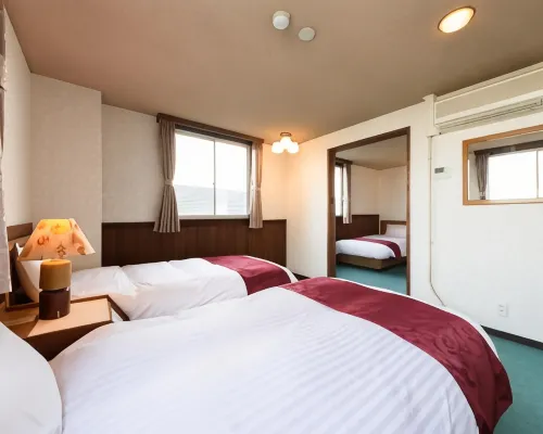 Hotel New Moustache Hotels near Abe River