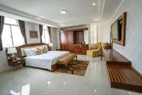 Duc Long Gia Lai Hotels & Apartment Hotels in P. Yên Đỗ